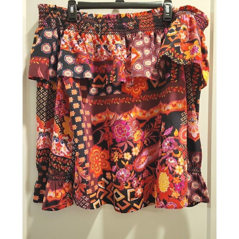 Trina Turk Women's Canton Top size medium 100 silk off shoulder Smocked colorful